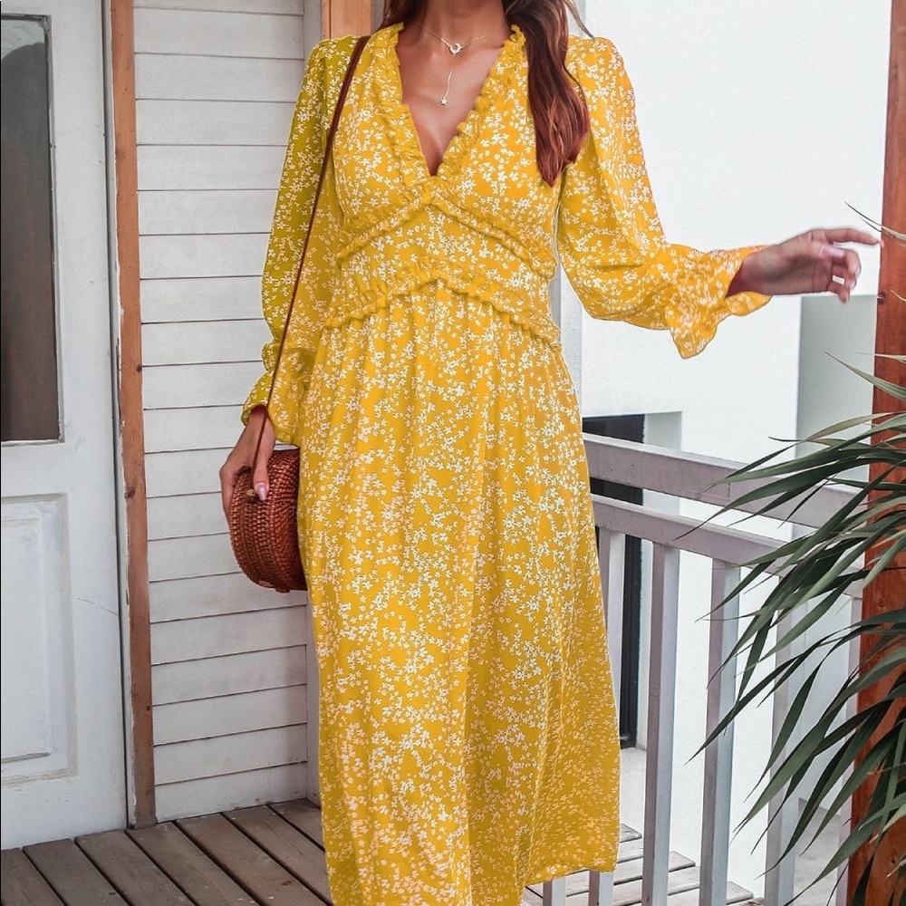 Boho Yellow Floral Long Sleeve MIDI Dress Sz.Large - Picture 2 of 8